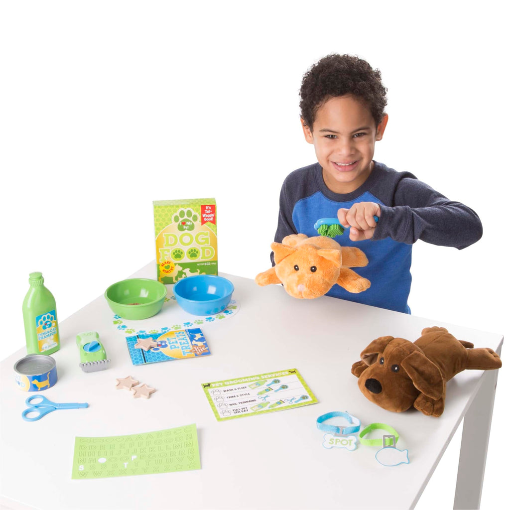 Feeding and Grooming Pet Care Play Set V799939